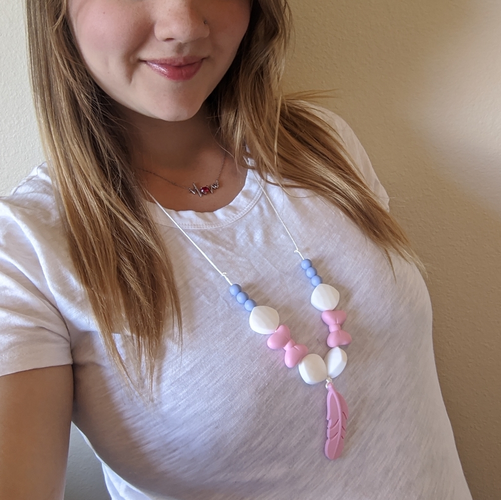 NEW Pink bow & feather baby girl teether necklace